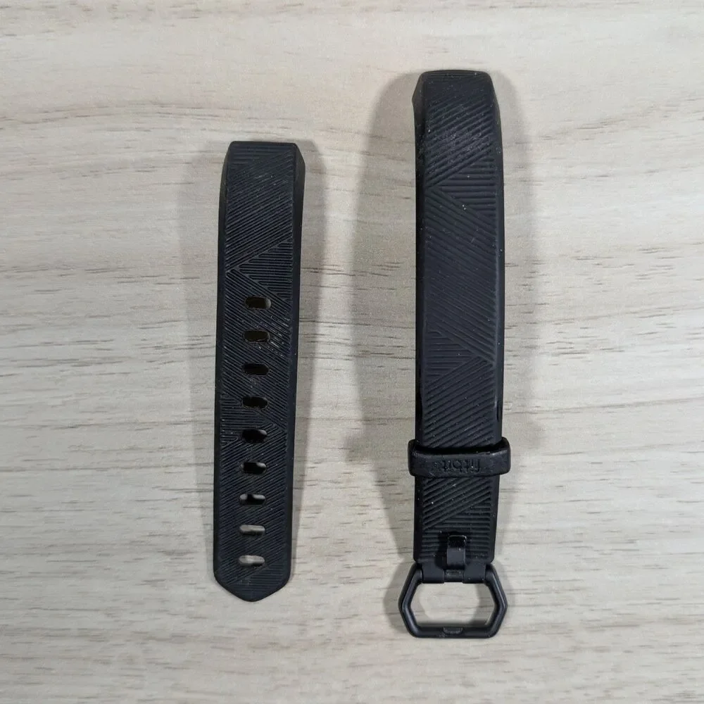 Fitbit Alta HR with Replacement Band Pack Silicone Bands Multi Color untested